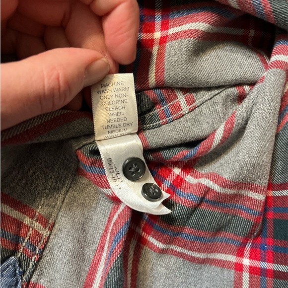 Banana Republic Red and Grey Plaid Men’s Button Down Long Sleeve Shirt - Picture 5 of 5